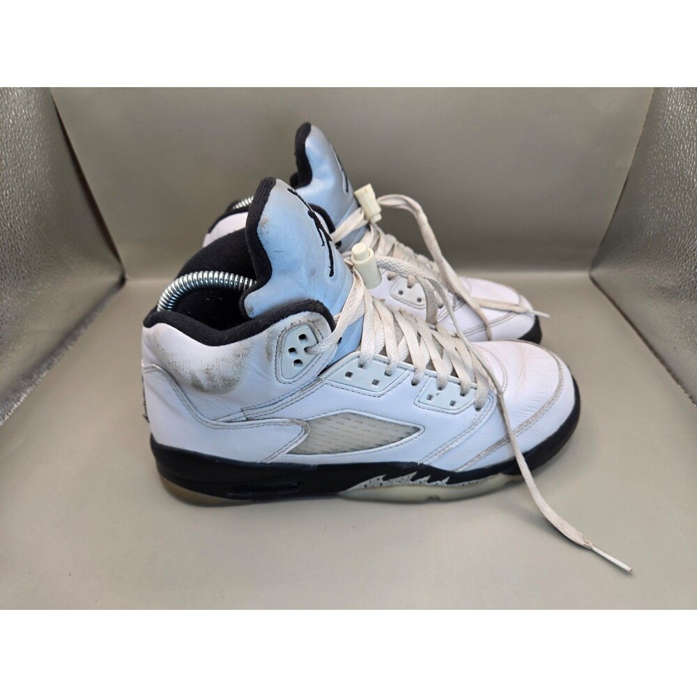 Air Jordan 5 Retro GS Shoes Youth 6.5Y Reverse Metallic White Sneaker 440888-110
